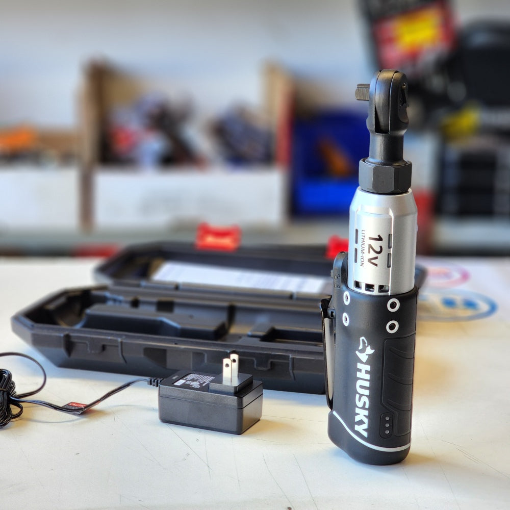 12 Volt 3/8 Drive Cordless Ratchet 12 Volt 3/8 Drive Cordless Ratchet